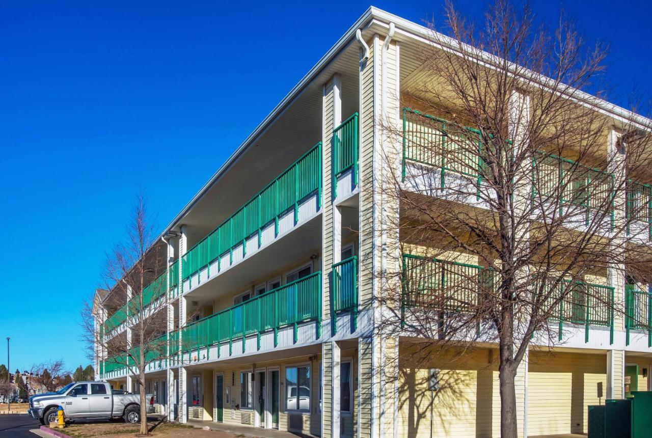 Hometowne Studios By Red Roof Colorado Springs - Airport Eksteriør bilde